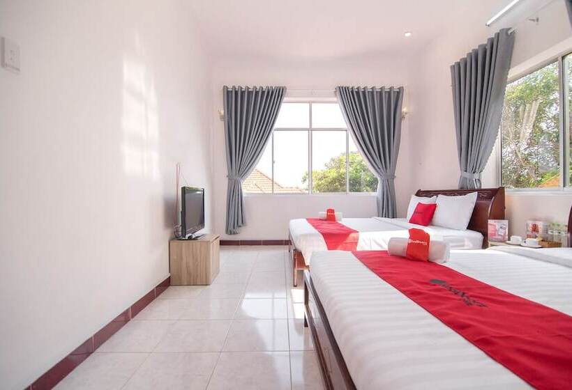 پانسیون Reddoorz Plus Near Bai Truoc