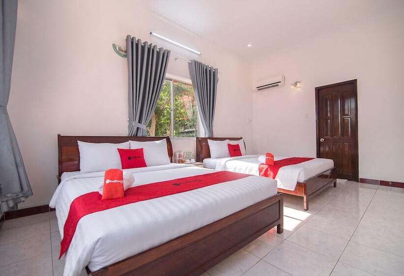 پانسیون Reddoorz Plus Near Bai Truoc