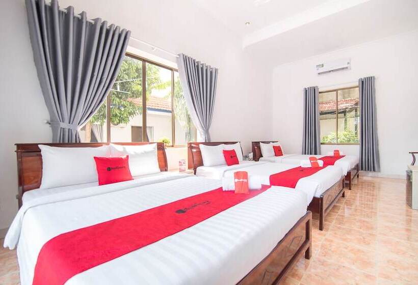 پانسیون Reddoorz Plus Near Bai Truoc