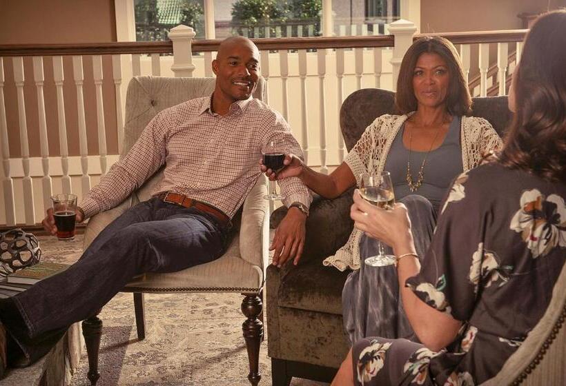 Village Hotel On Biltmore Estate