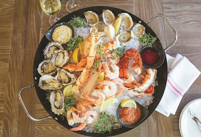 Village Hotel On Biltmore Estate