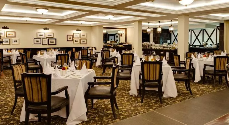 호텔 Hilton Homestead By Anew