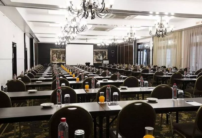 호텔 Hilton Homestead By Anew