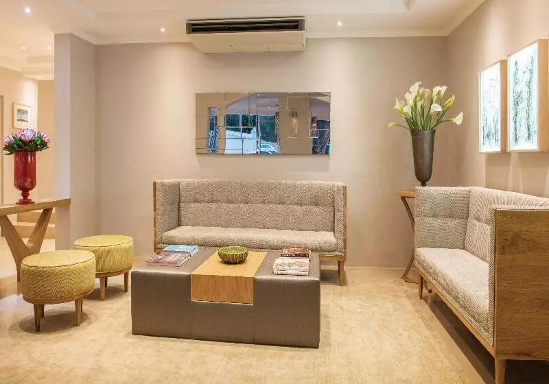 Cape Town Hollow Boutique