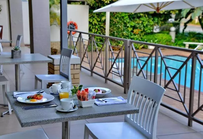 호텔 Town Lodge Mbombela