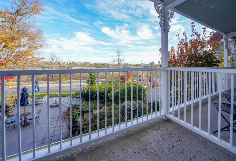 مبيت وإفطار Niagara Grandview Boutique