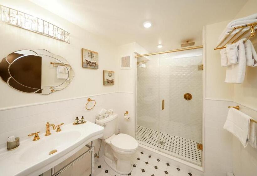 مبيت وإفطار Niagara Grandview Boutique