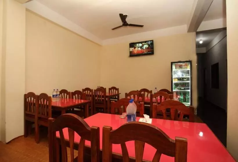 هتل Spot On 503 Lisno Restaurant And Lodge