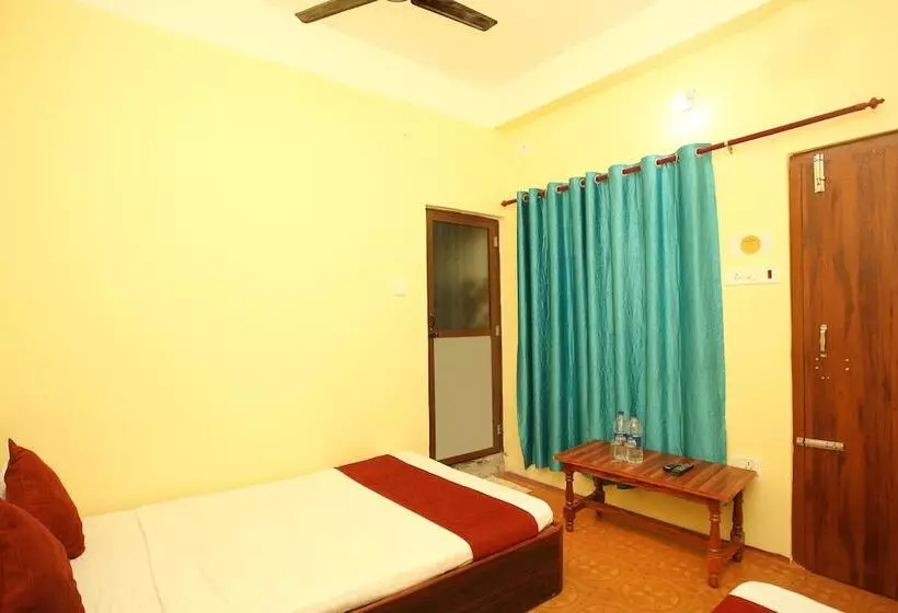 هتل Spot On 503 Lisno Restaurant And Lodge