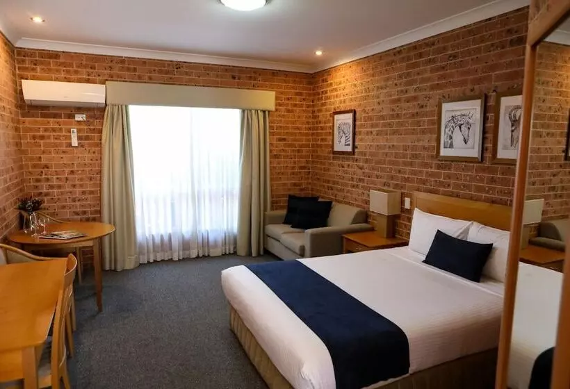 モーテル Akuna Motor Inn And Apartments