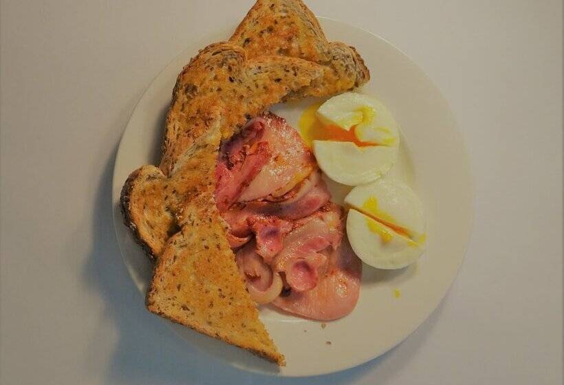 מוטל Akuna Motor Inn And Apartments