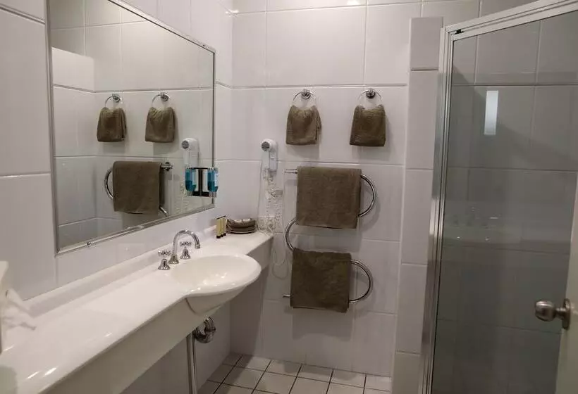 モーテル Akuna Motor Inn And Apartments