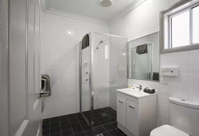 モーテル Akuna Motor Inn And Apartments