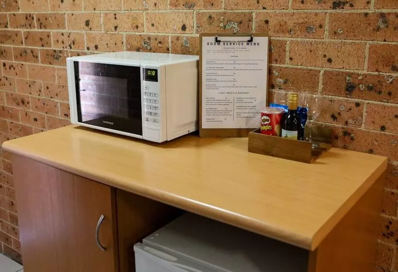 モーテル Akuna Motor Inn And Apartments