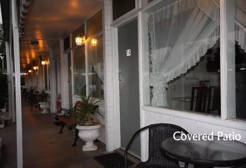 Motelli Hi Way Motor Inn