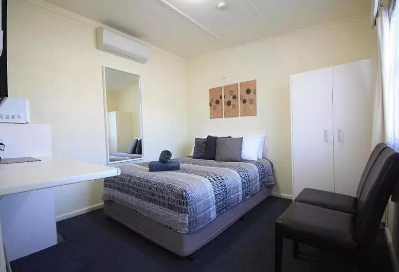 Motelli Hi Way Motor Inn