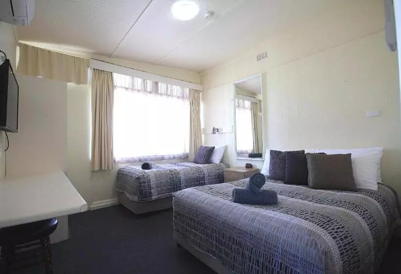 Motelli Hi Way Motor Inn