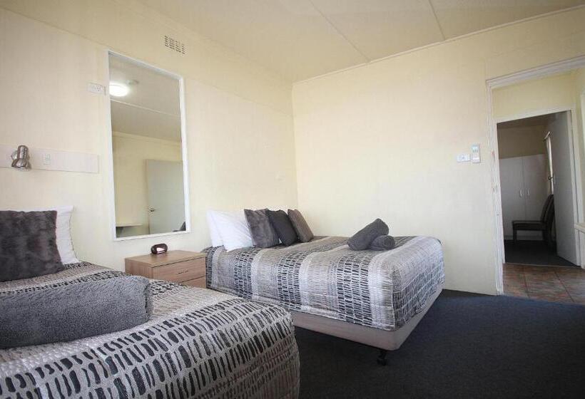 汽车旅馆 Hi Way Motor Inn