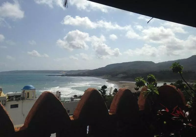 پانسیون Afei Surf Inn Hall 4   Nanu