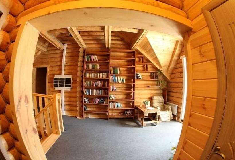 פנסיון Guest House Tolstiy Kot