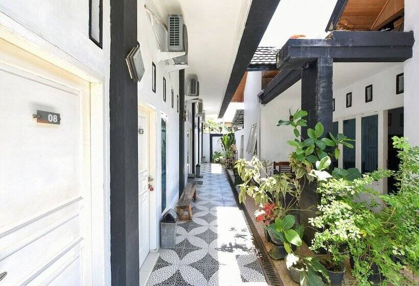 הוסטל Homestay Rumah Puti By Oyo Rooms