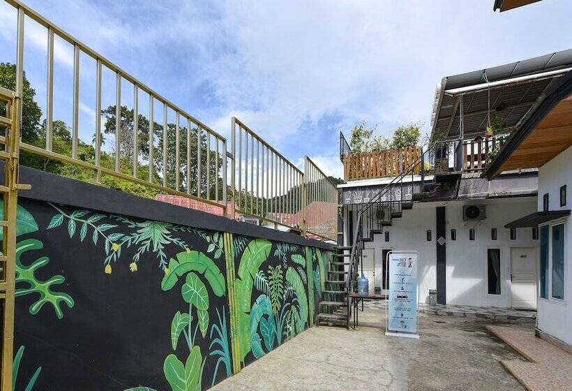 הוסטל Homestay Rumah Puti By Oyo Rooms