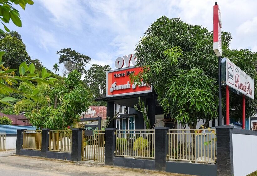 הוסטל Homestay Rumah Puti By Oyo Rooms