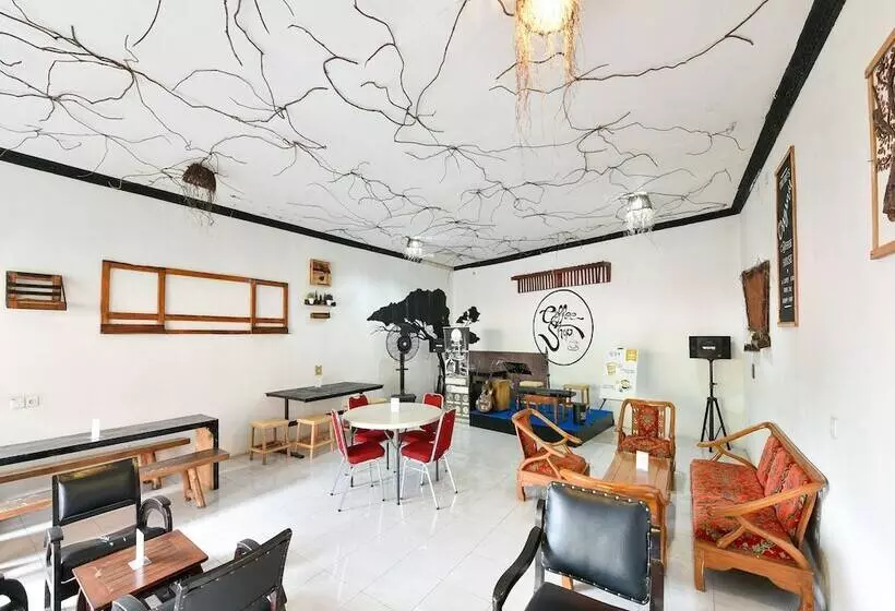 Retkeilymaja Homestay Rumah Puti By Oyo Rooms