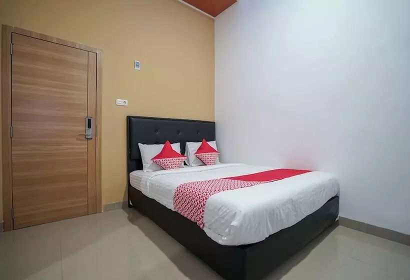 ユースホステル Mega Kost 2 By Oyo Rooms
