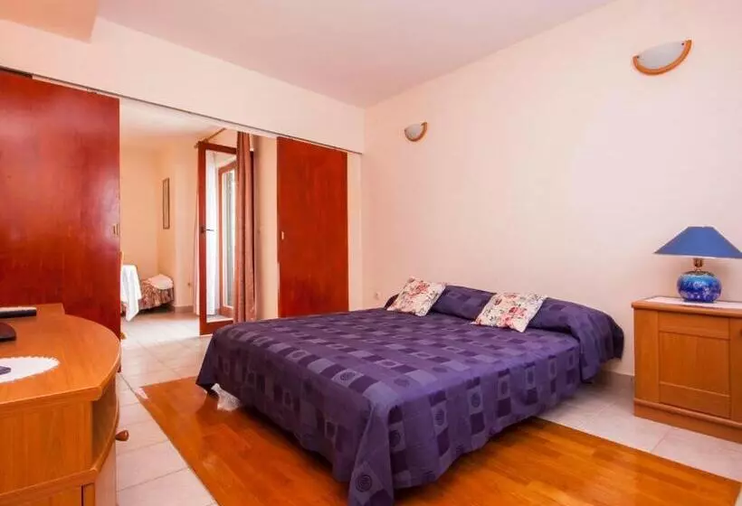 Apartment Toni 555
