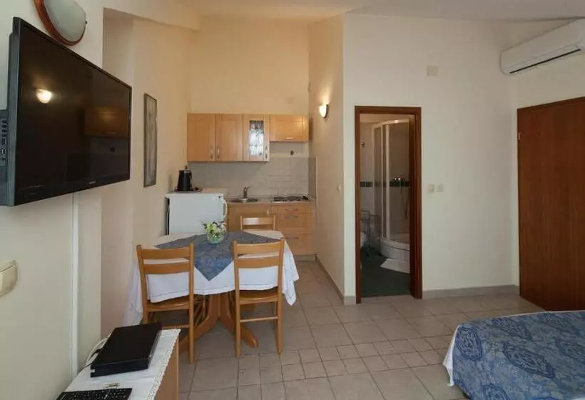 Apartment Toni 555