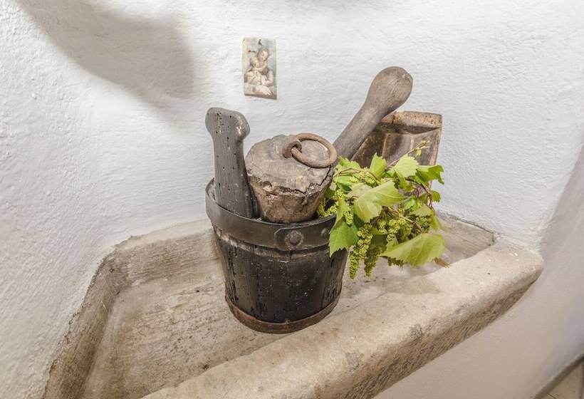 Apartments And Room Lucijo