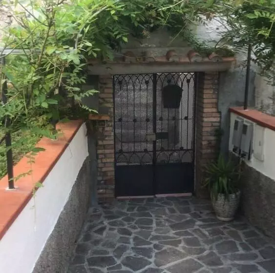 تختخواب و صبحانه Casa Amorino
