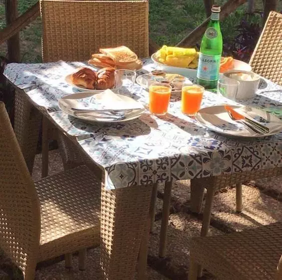 تختخواب و صبحانه Casa Amorino