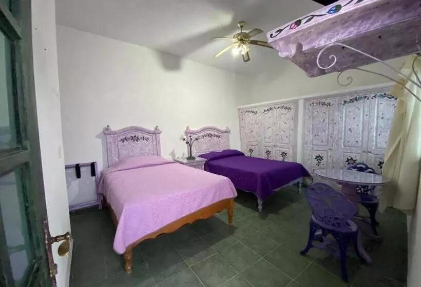 هتل Casa Morada