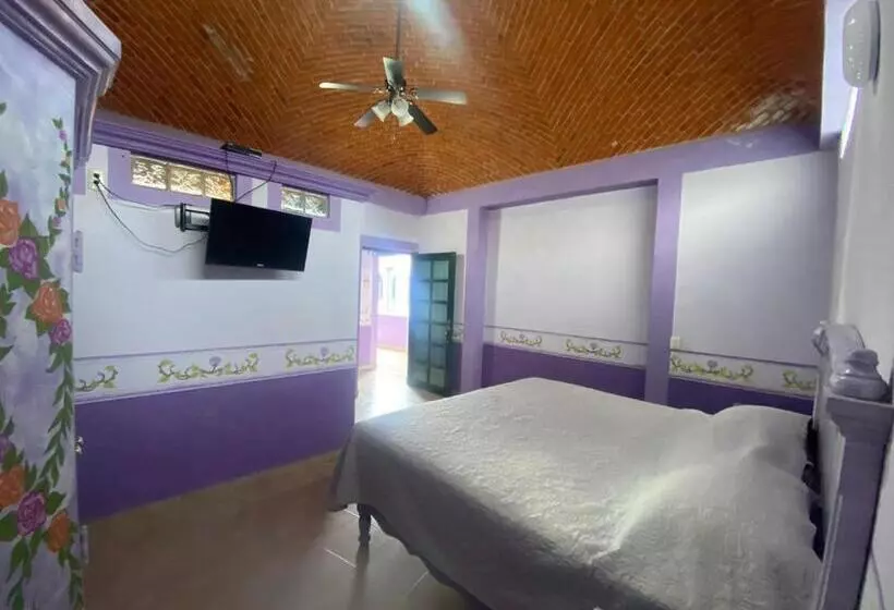 هتل Casa Morada