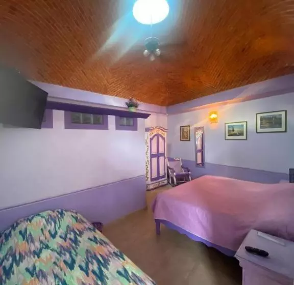 هتل Casa Morada