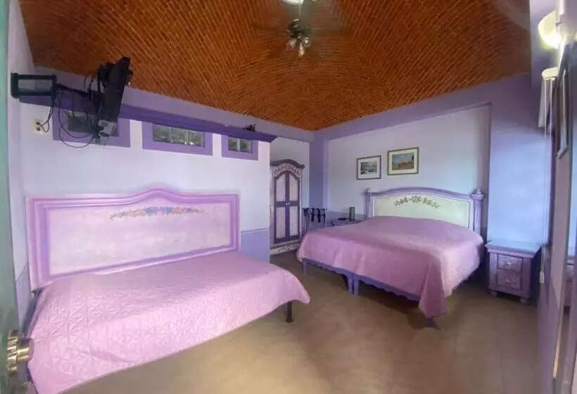 هتل Casa Morada
