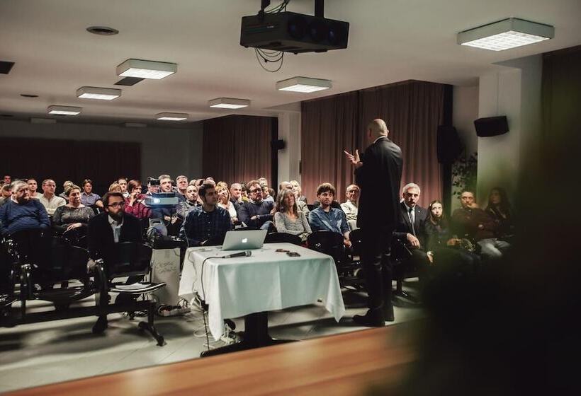 בית מלון כפרי City