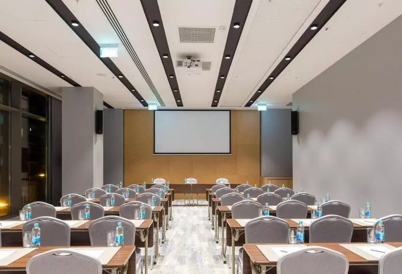 هتل Courtyard By Marriott Banja Luka