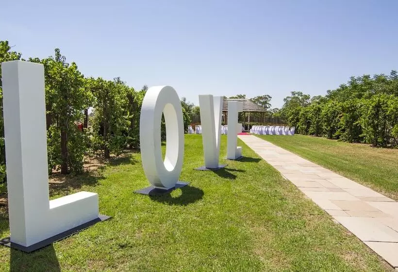 Hotelli Dubbo Rhino Lodge