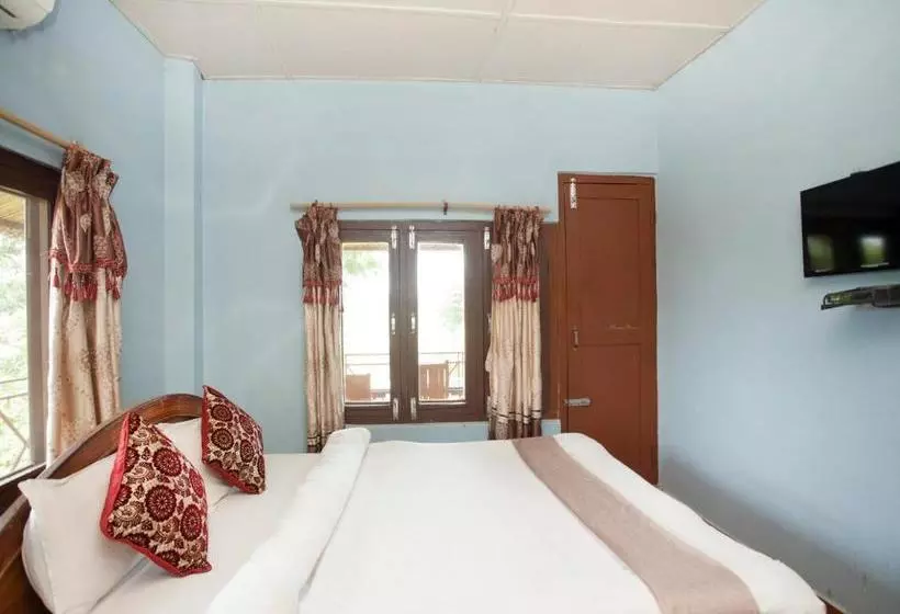 هتل Spot On 486  Holy Lodge