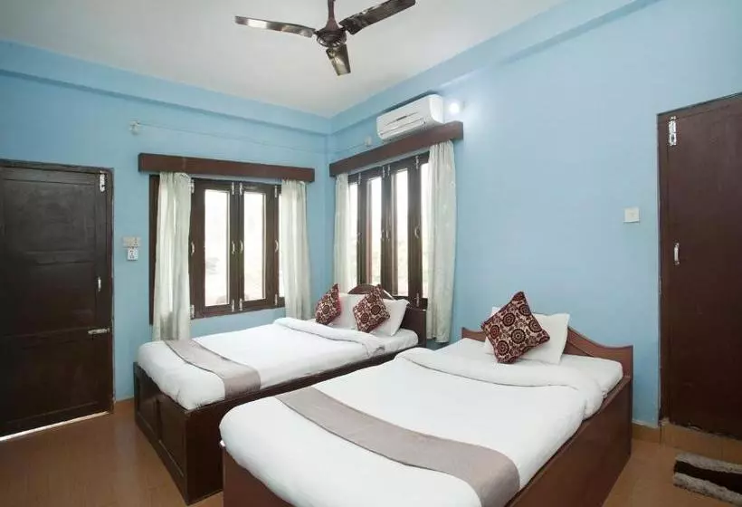 هتل Spot On 486  Holy Lodge