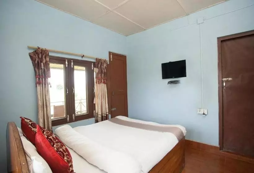 هتل Spot On 486  Holy Lodge