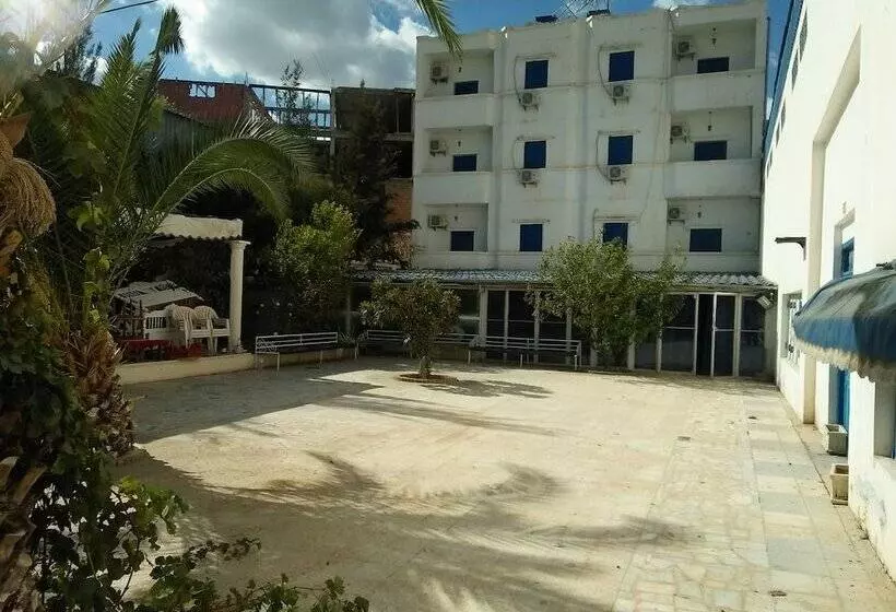 هتل Hôtel Le V. Rocher