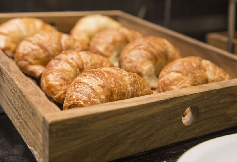 酒店 Land Plaza La Plata