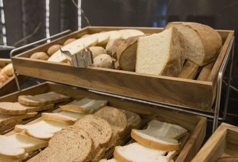 Hotelli Land Plaza La Plata