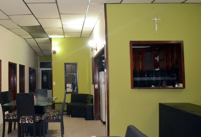 Отель Mayleen Colonial