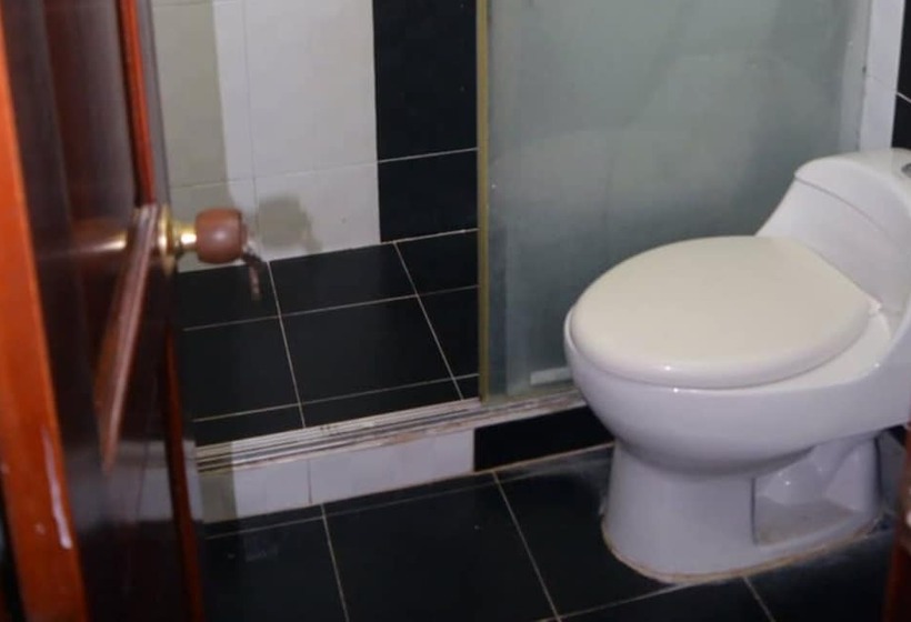 Отель Mayleen Colonial