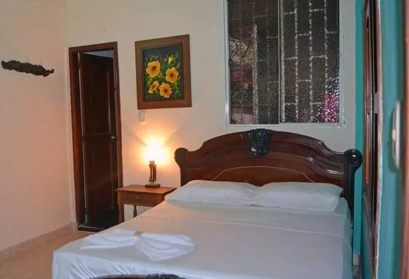 Hotelli Mayleen Colonial
